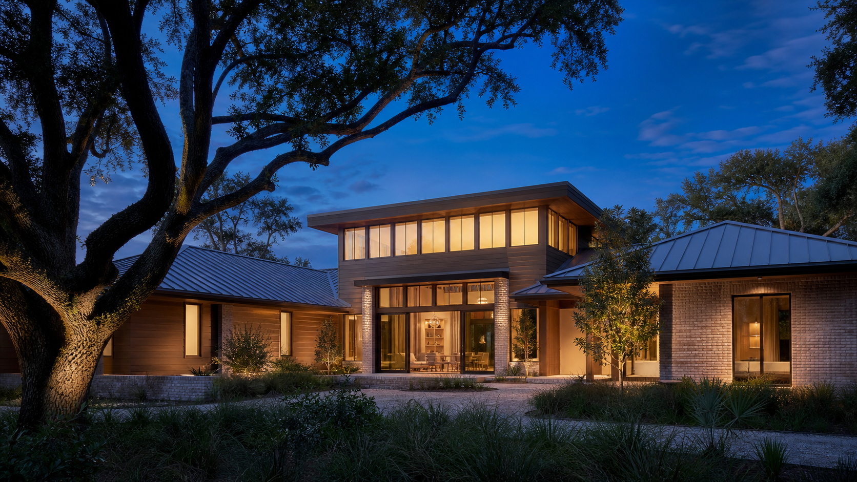 Modern Gulf Coast home with one tall clerestory volume between lower wings